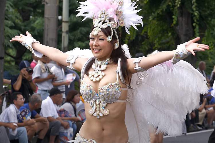 川口たたら祭り2017　サンバパレード「ブロコ・アハスタォン(Bloco Arrastão)」